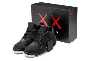 AIR JORDAN 4 RETRO KAWS BLACK FIT in Sneakers